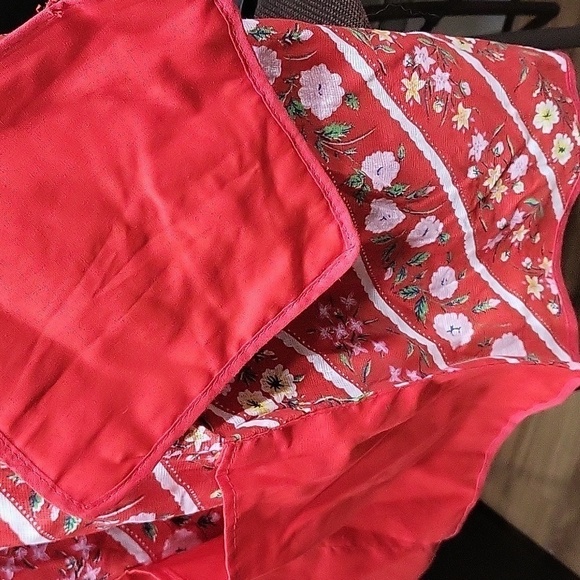 Vintage Apron With Pot Holder On Button and 2 Big pockets - Picture 6 of 6